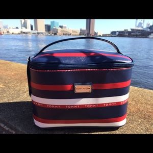 Tommy Hilfiger Makeup Bag
